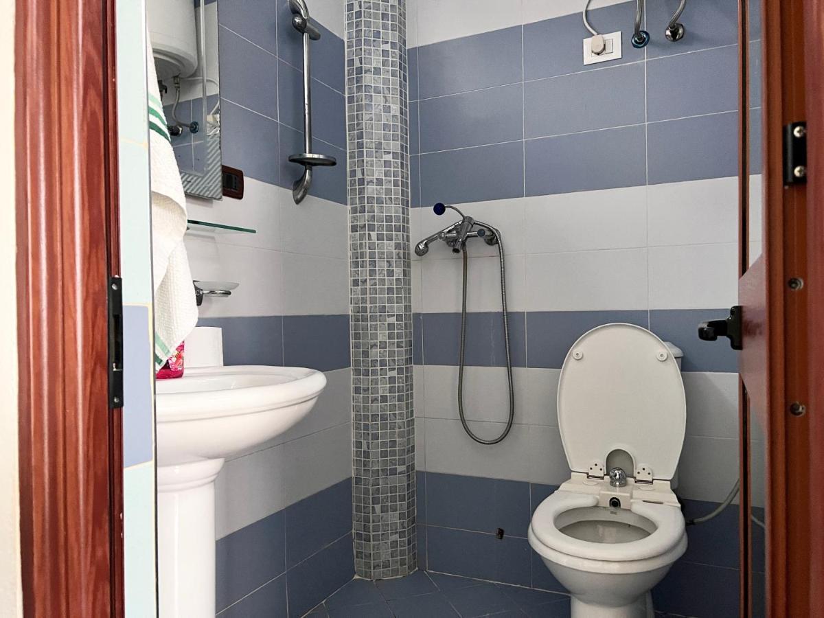 Ponari Apartments Rrotull Extérieur photo